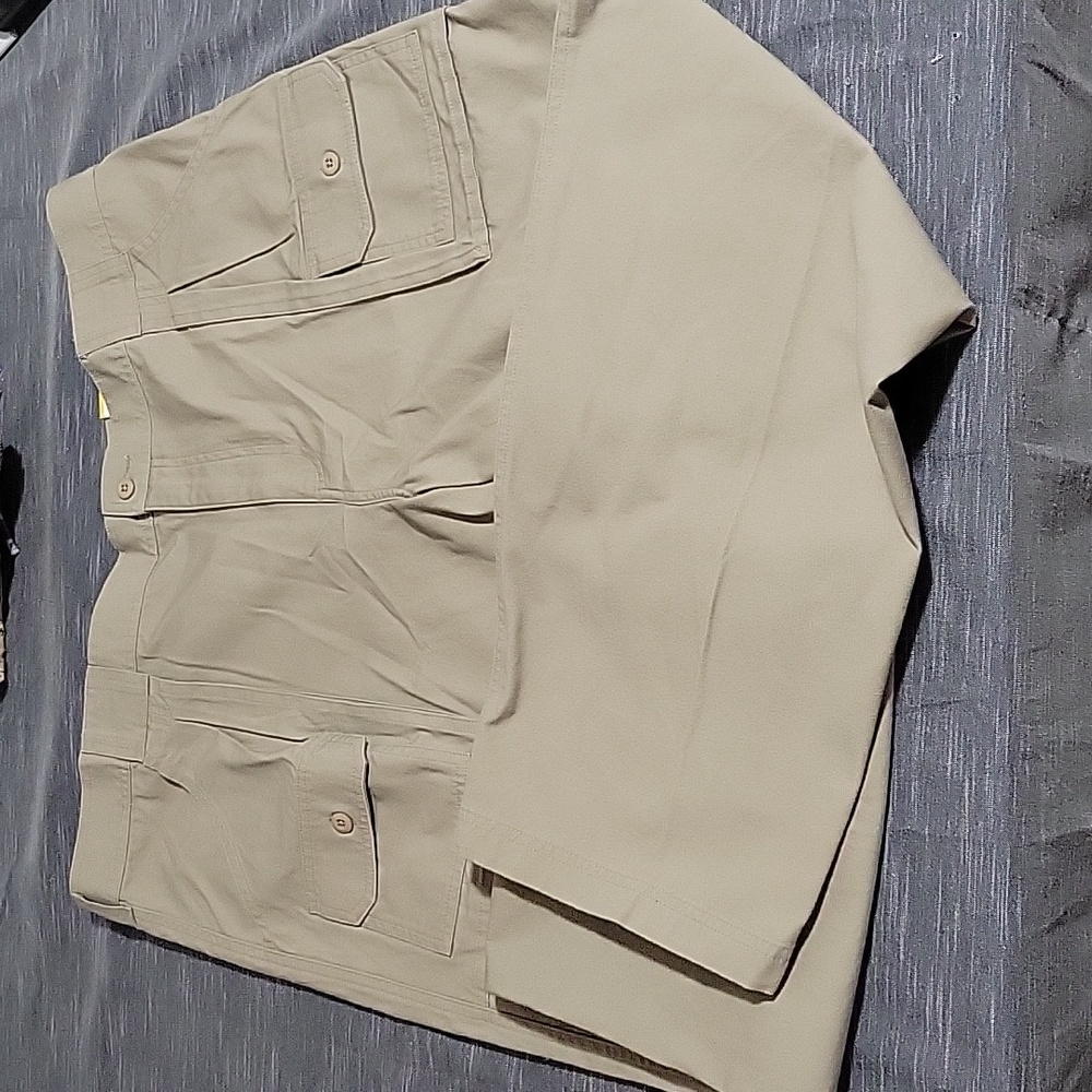 Cabela's mens khakis